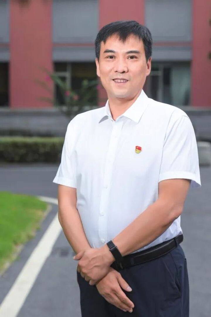 记者连线党的二十大代表刘韦达：为人民生活提供优质健康水_邵商网